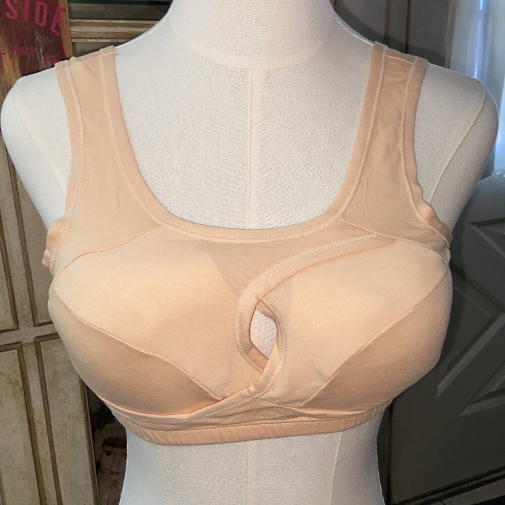 PEACH COLOR CRIS CROSS SOFT WORKOUT SPORT BRA (SEE MEASUREMENTS (MEDIUM)?